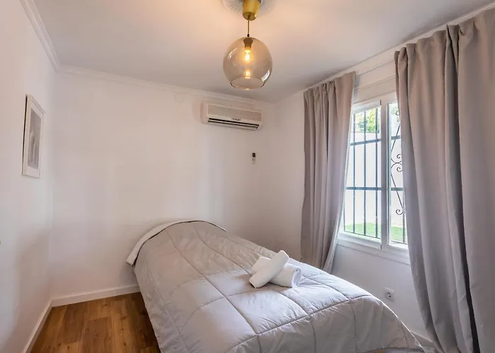 Orquidea * Fuengirola